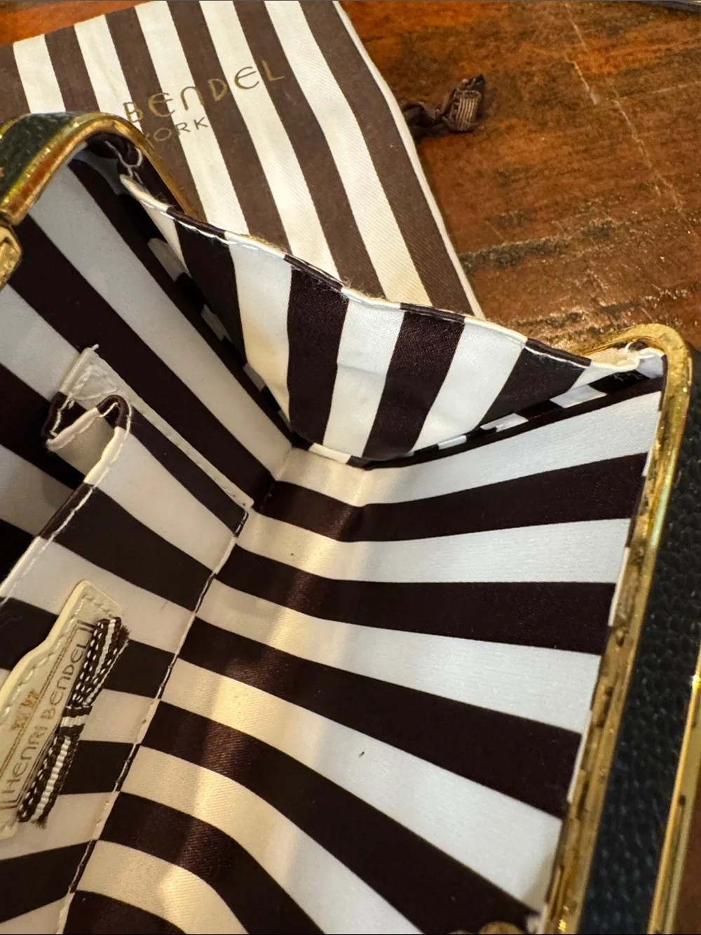 henri bendel sleek box